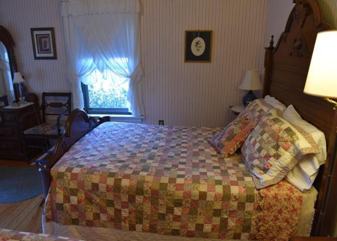 Richmond Victorian Inn Экстерьер фото